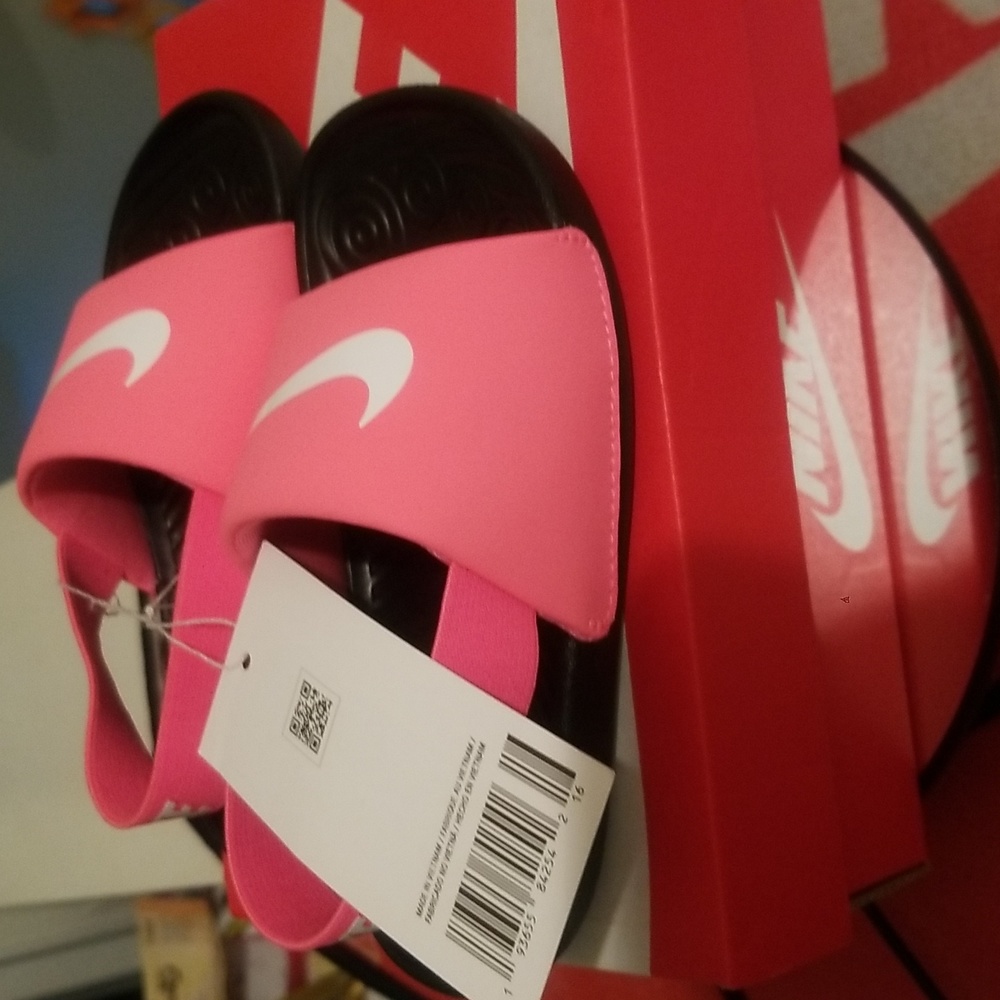Nike kawa slides size 9c